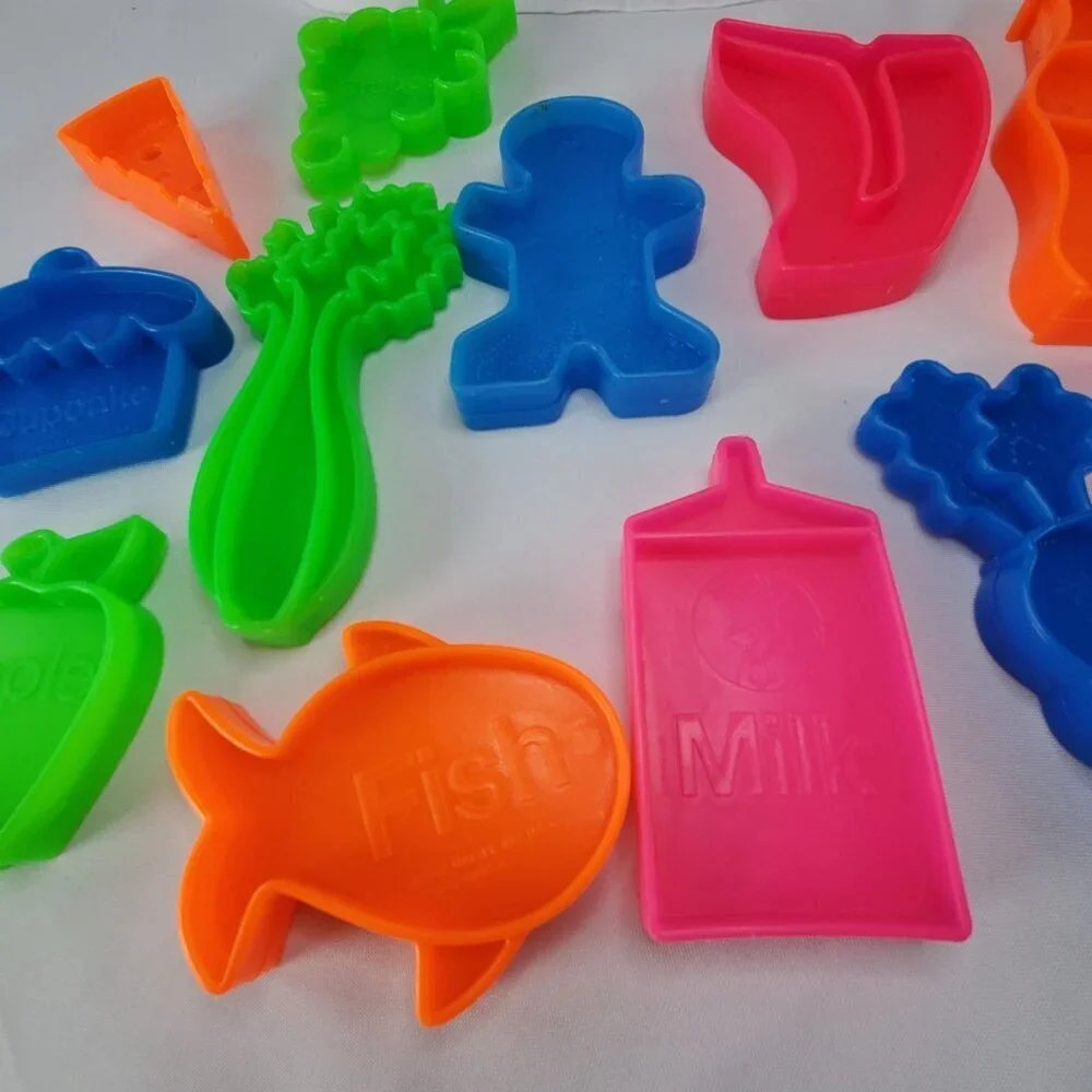Vintage 1972 Mattel Tuff Stuff plastic Pretend play food Set Of 12 Food Grocery
